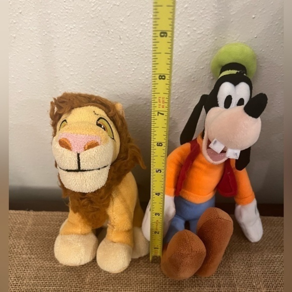 Disney stuffed animals. The lion king Mufasa. Goofy. - Picture 2 of 7